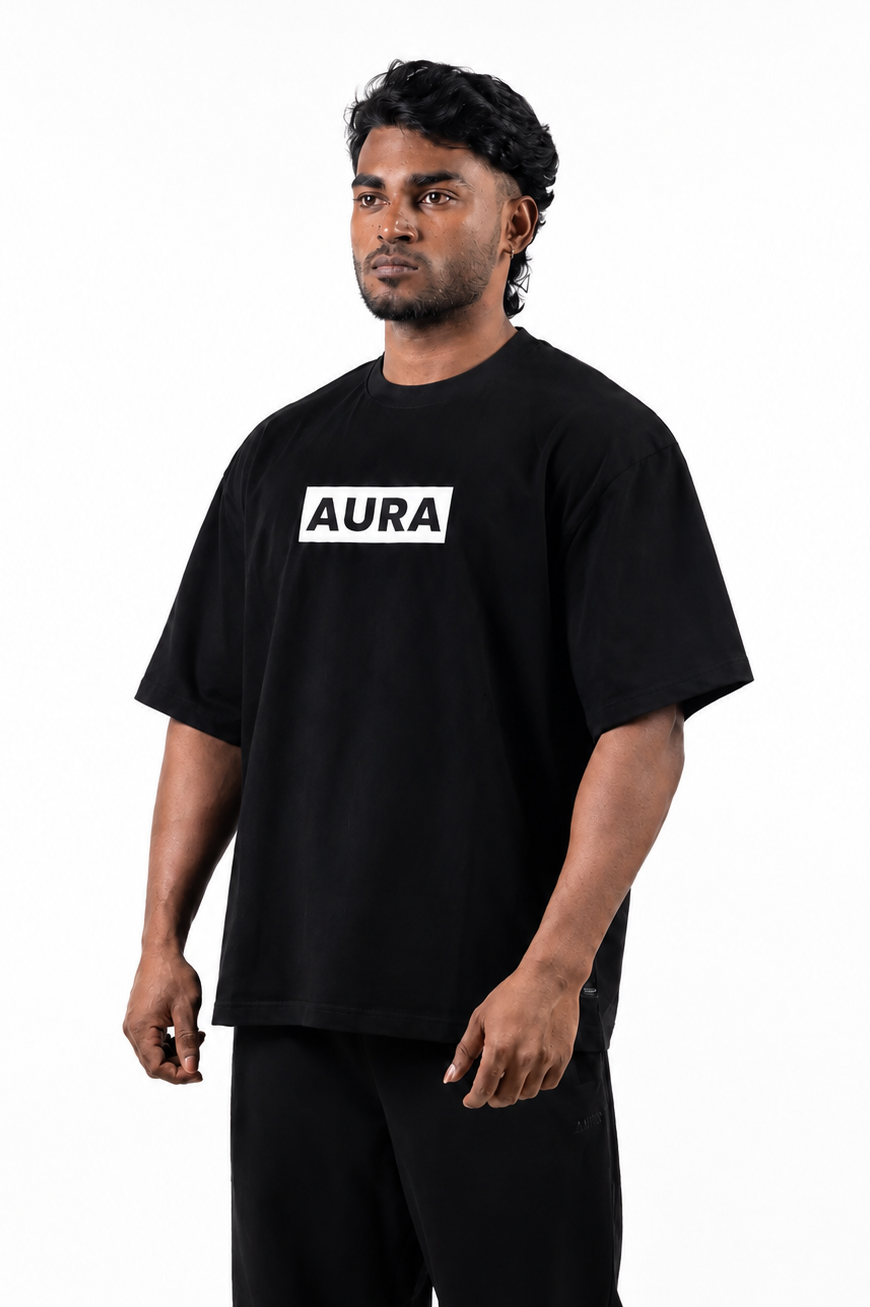 1002 - Aura Essential tee - Jet Black