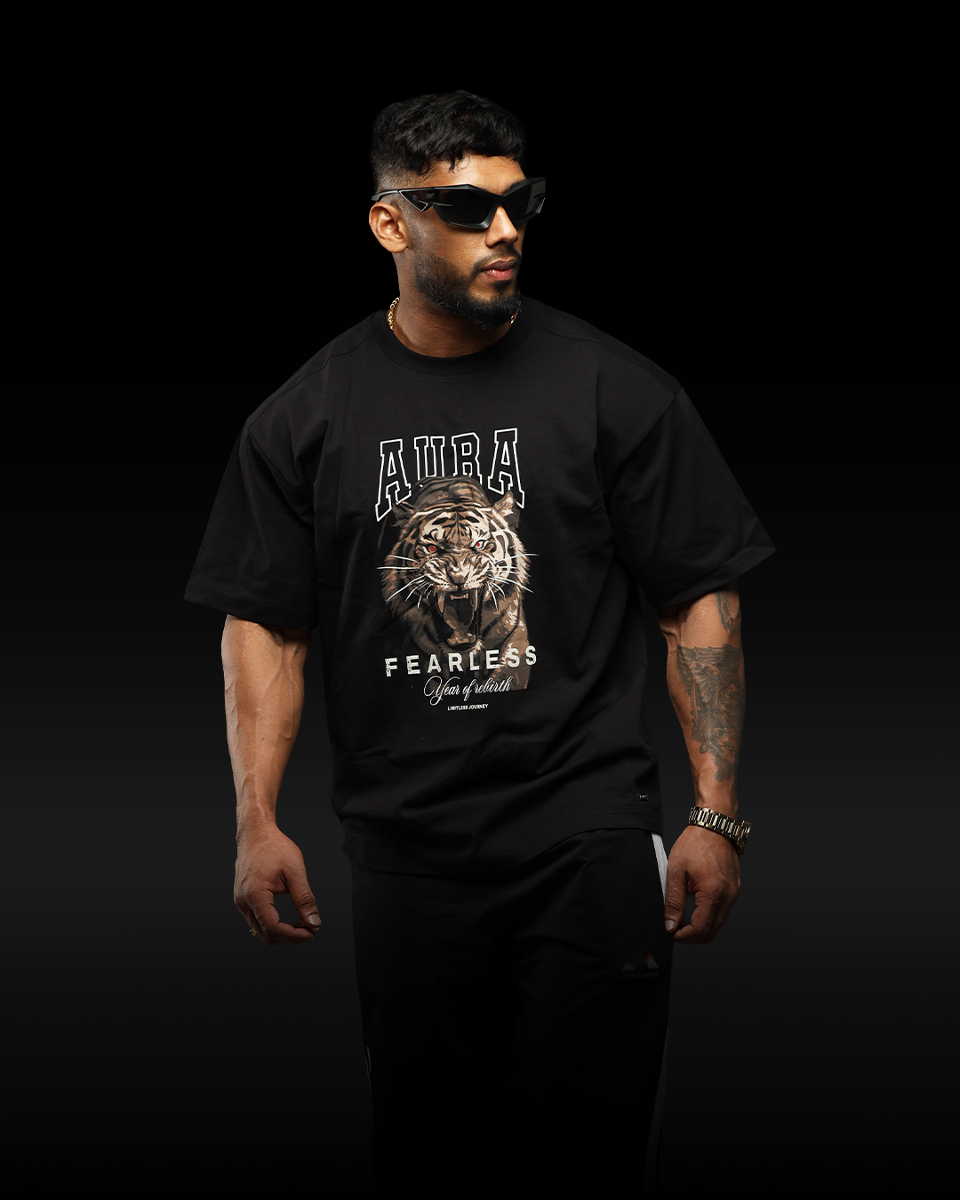 1004 -AURA Fearless Tiger Tee -JET BLACK