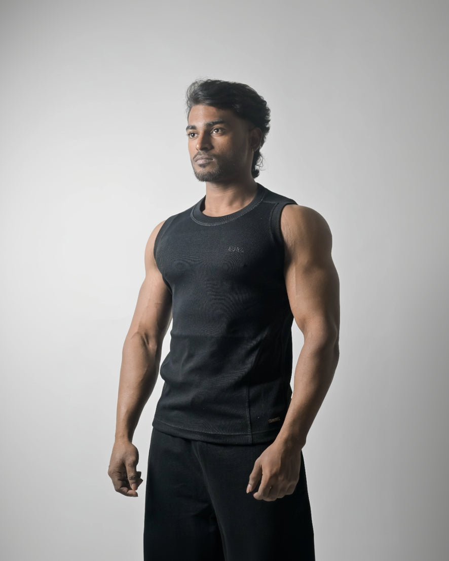 3001 -Aura Body Fit Tank- Jet black