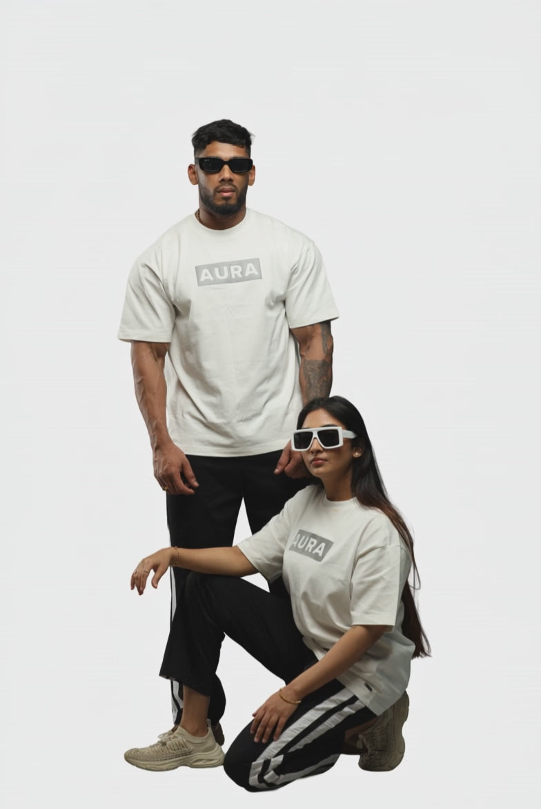 1002 -Aura Essential tee- Optic White